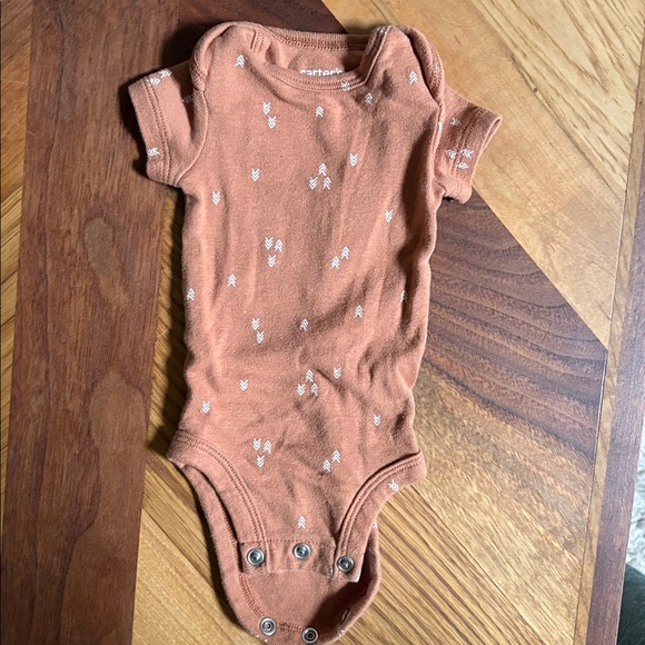 Bundle of newborn like new Carter's Beige and Brown Baby Outfits - Picture 3 of 9
